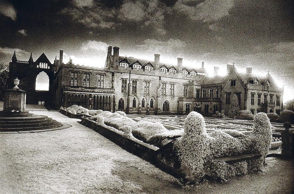 21P Gothic-Kunst von Simon Marsden
