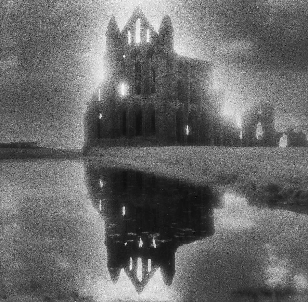 21P Gothic-Kunst von Simon Marsden