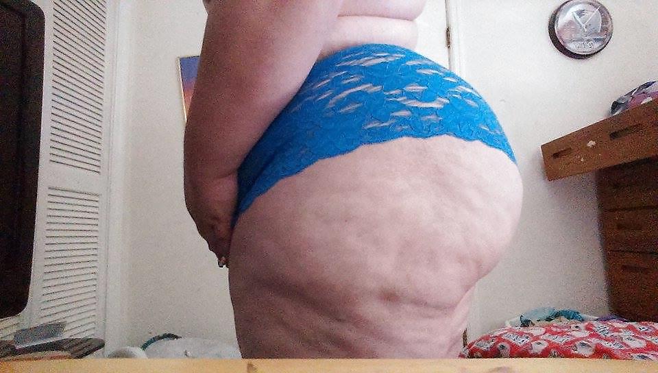 8P Big booty bbw white girl in the vids