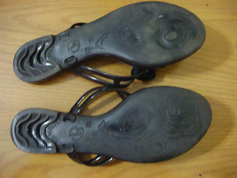 25P Chinelo de plastico preto