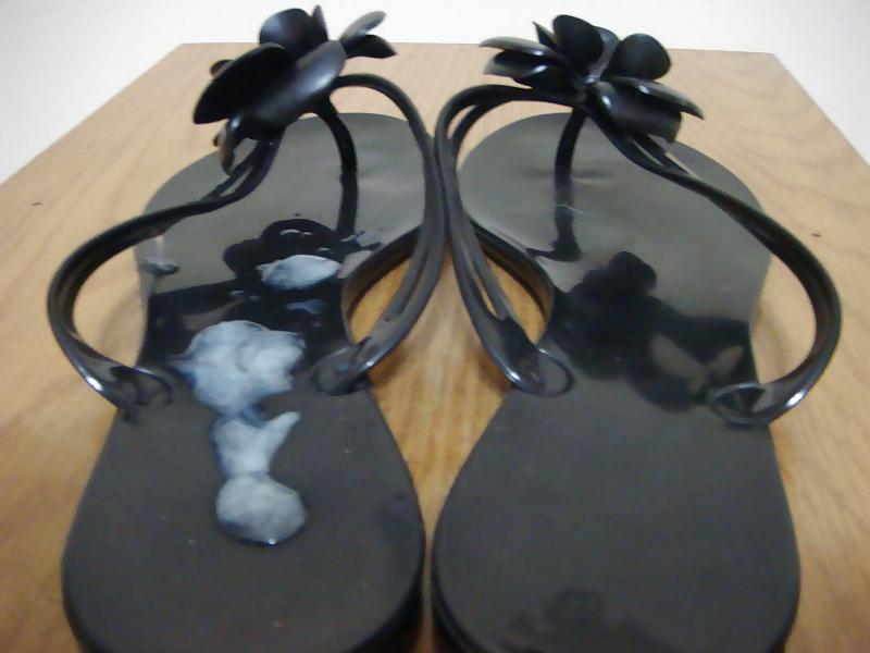 25P Chinelo de plastico preto