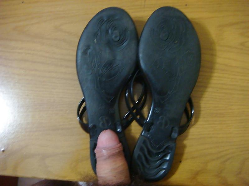 25P Chinelo de plastico preto