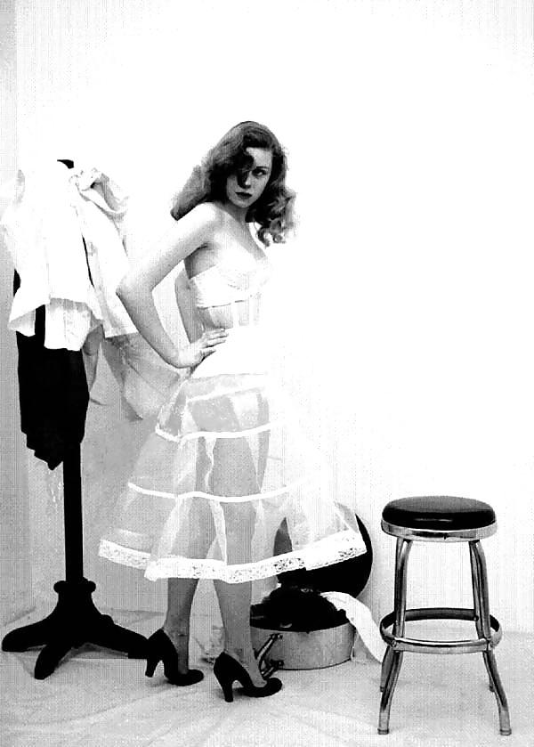 24P Dressed retro 50's style