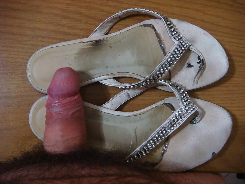 25P Chinelo de couro branco com strass