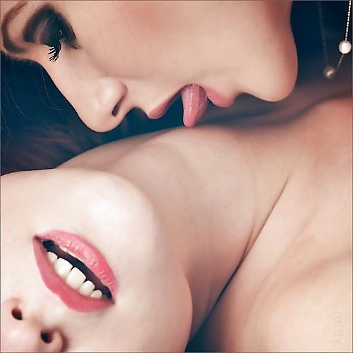 25P Perfect Storm - Beautiful Sexy and Classy Lesbians - Soft