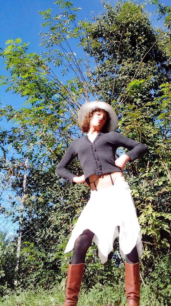 6P 2014 November Nice Mature Transvestite outdoor 
