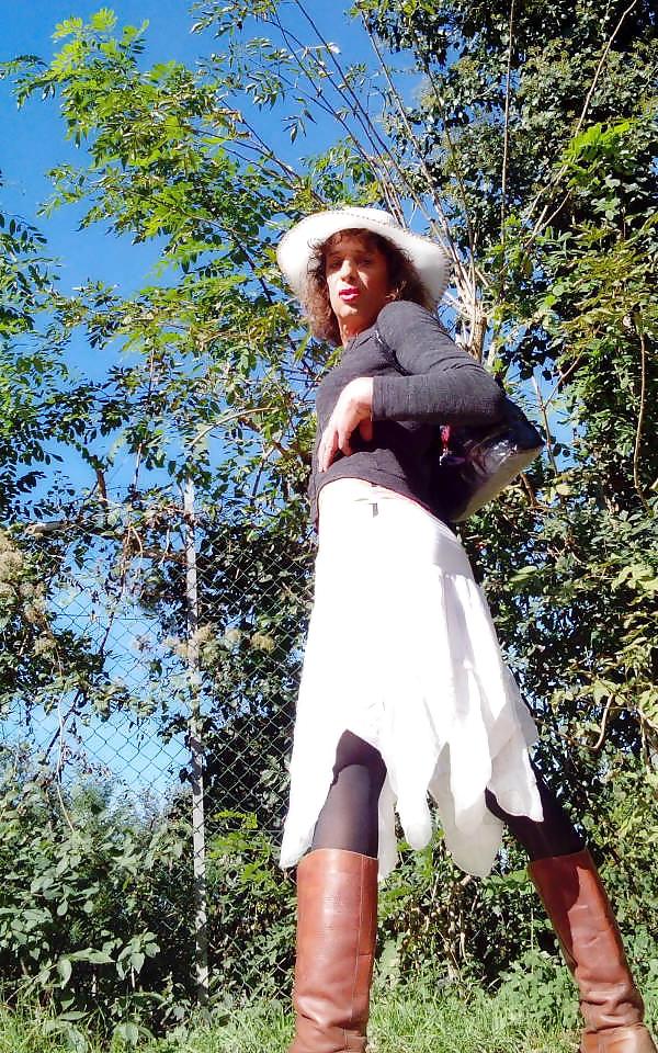 6P 2014 November Nice Mature Transvestite outdoor 