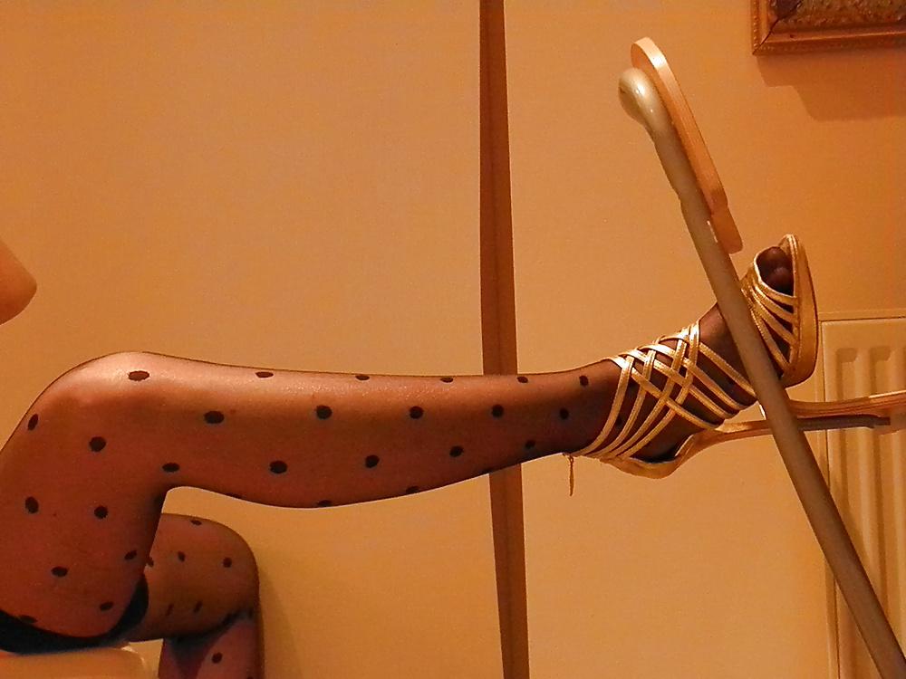13P Aine in Leopard and wearing nipple clamps