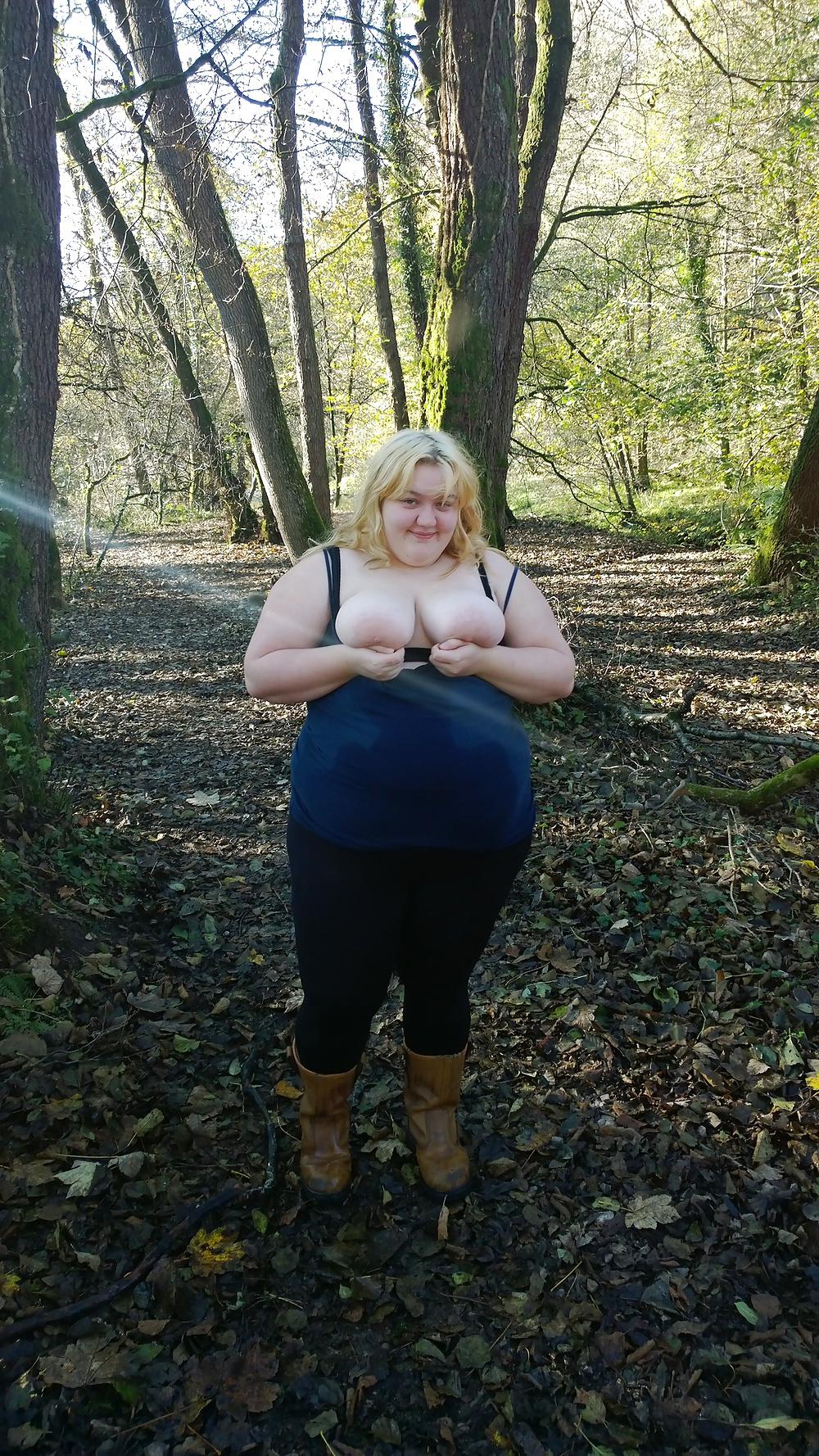 18P Tim Tess 31 Very Dirty Teen BBW gets put in the river