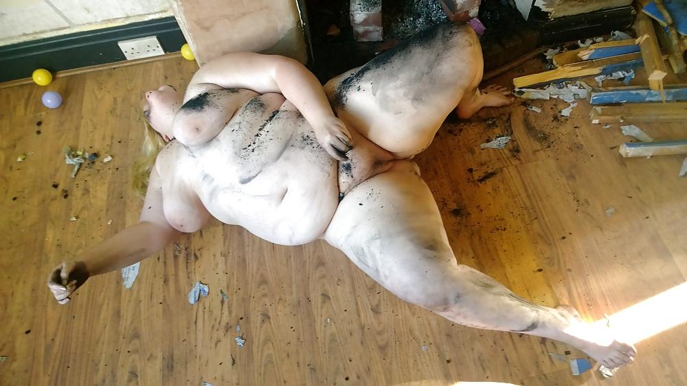 18P Tim Tess 31 Very Dirty Teen BBW gets put in the river