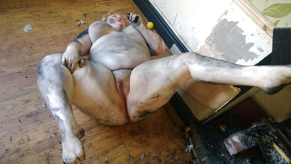 18P Tim Tess 31 Very Dirty Teen BBW gets put in the river