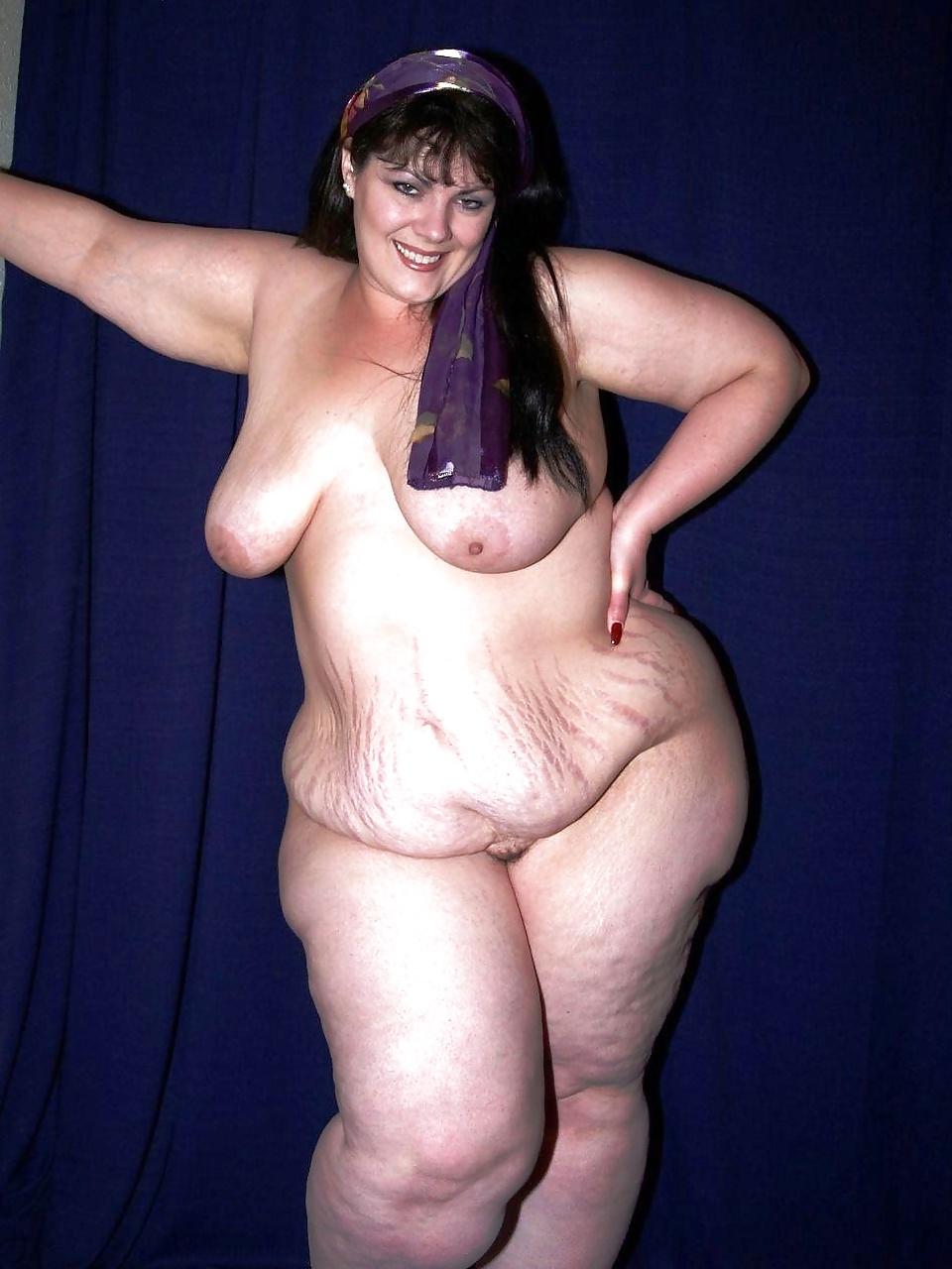 25P BBW's with cellulites and stretch marks