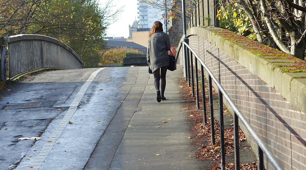 4P British Girl on a Bridge
