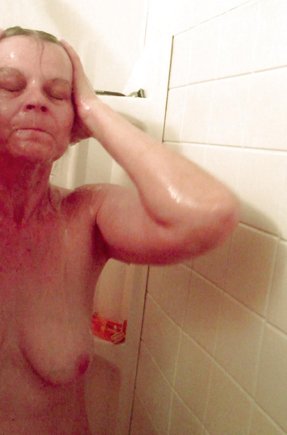 25P Shower time for Gabe.