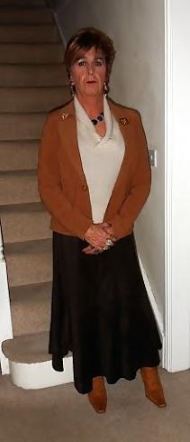 11P Mandytv1 Fem Mature So Classy