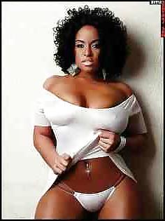 18P Black Queen's with thick hips and gorgeous skin 