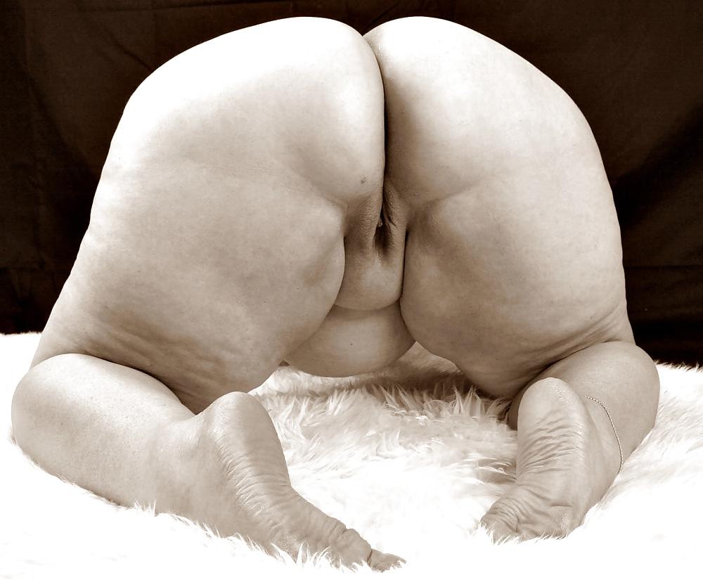 25P Milf BBW BW ASS