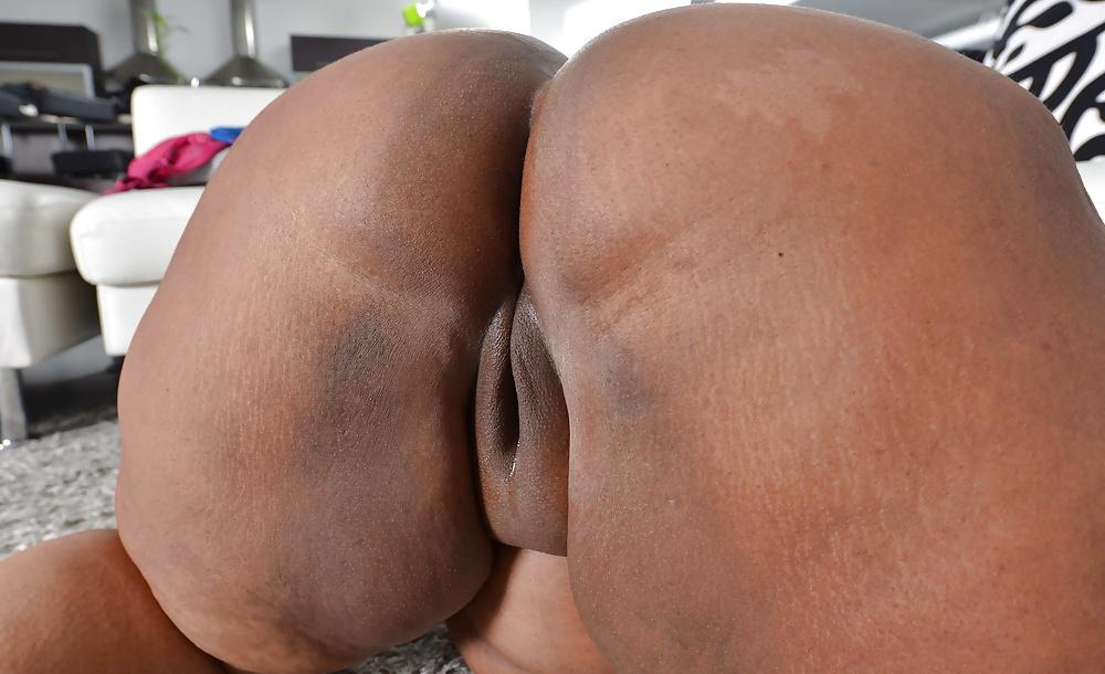 14P Black ssbbw