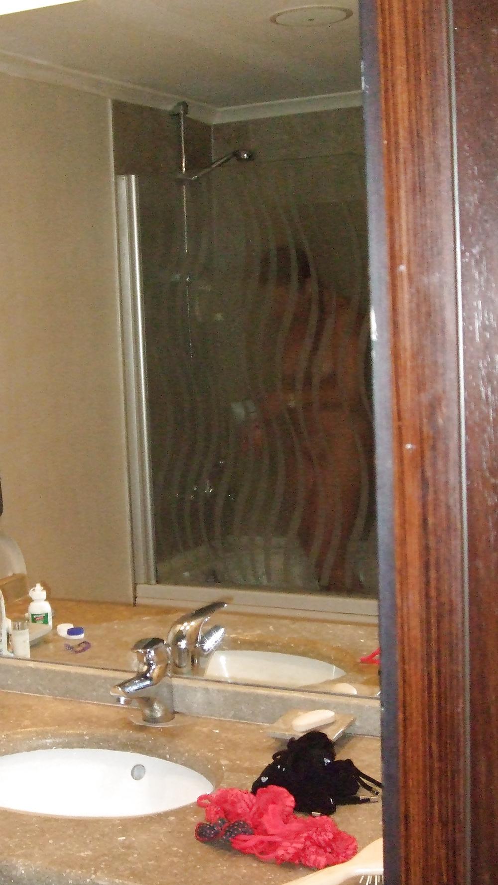 15P Spying mom at shower