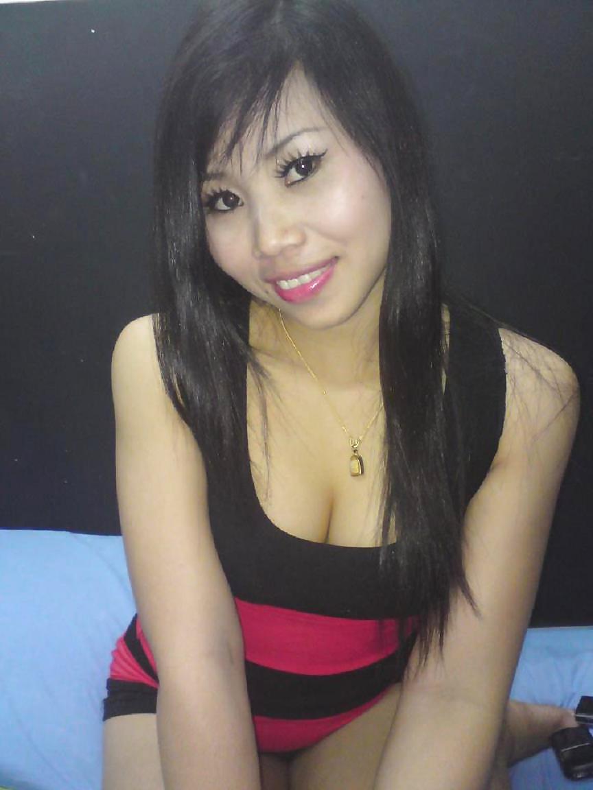 8P Asian Sluts Sexy Legs & High Heels