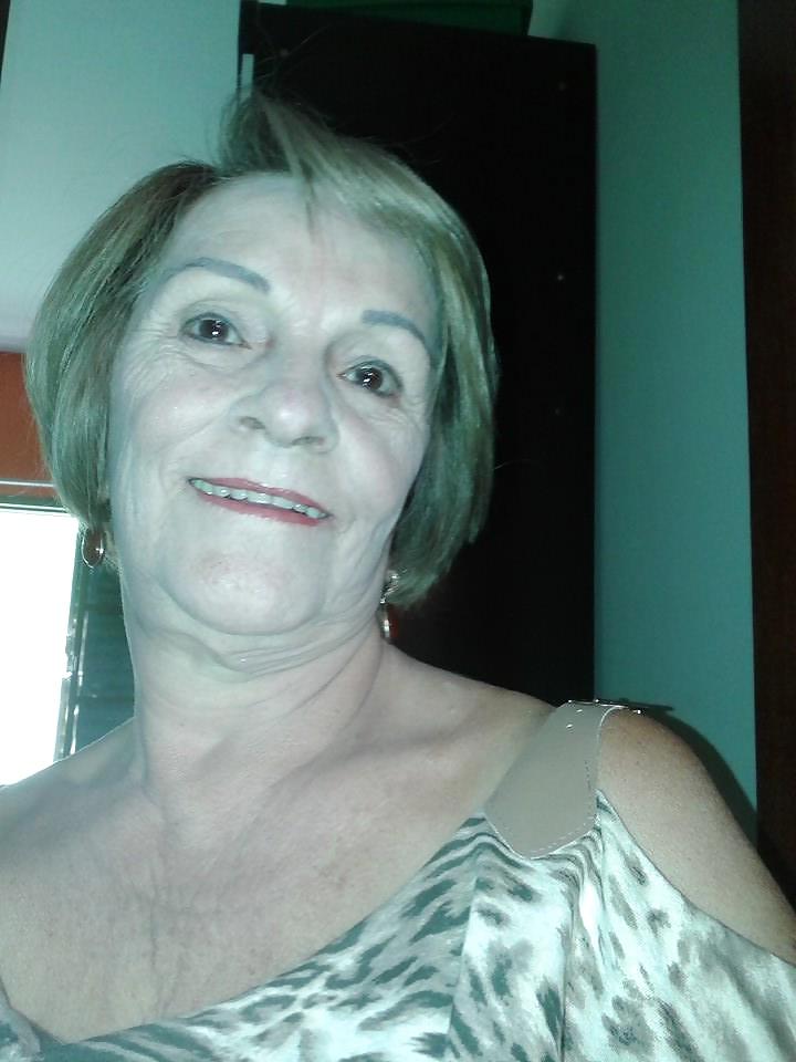 25P Ugly Brazilina grandma