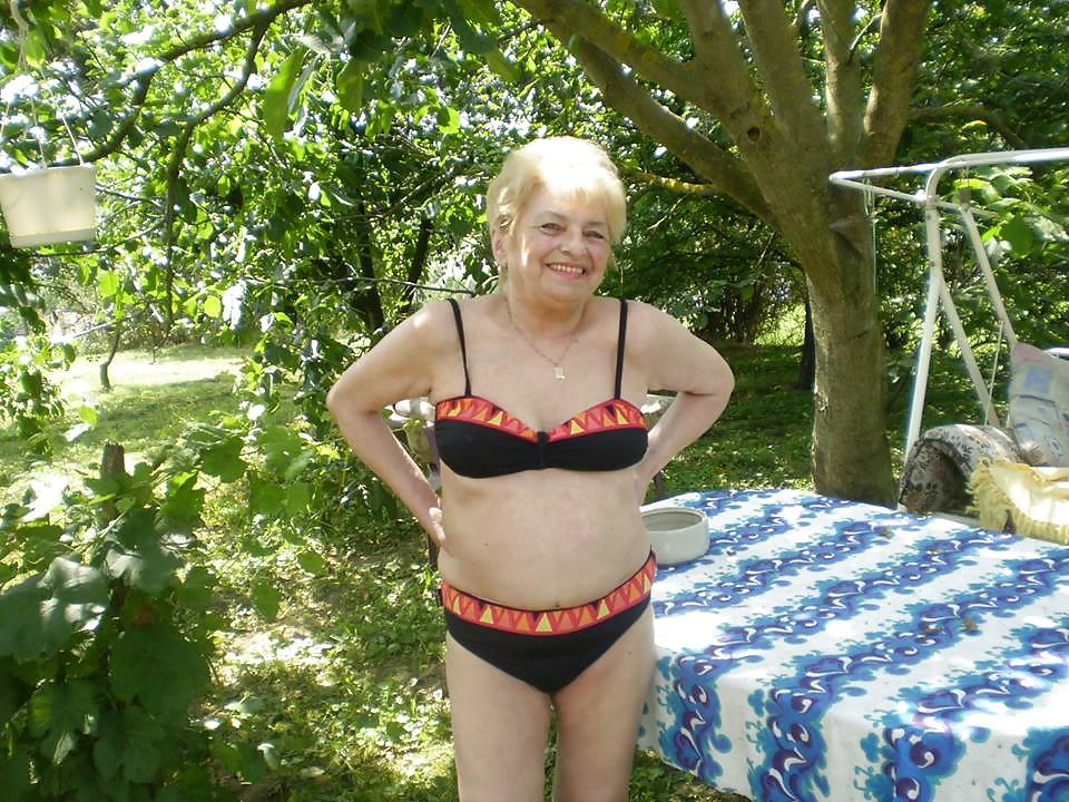 25P Ugly Brazilina grandma