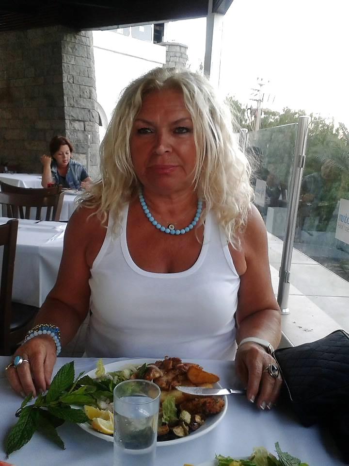 25P Very sexy turkish mature