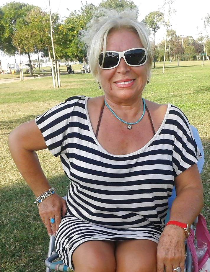 25P Very sexy turkish mature