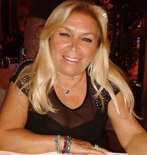 25P Very sexy turkish mature