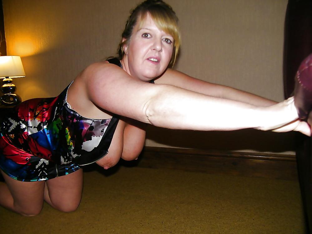25P Nice British Slag With Big Tits
