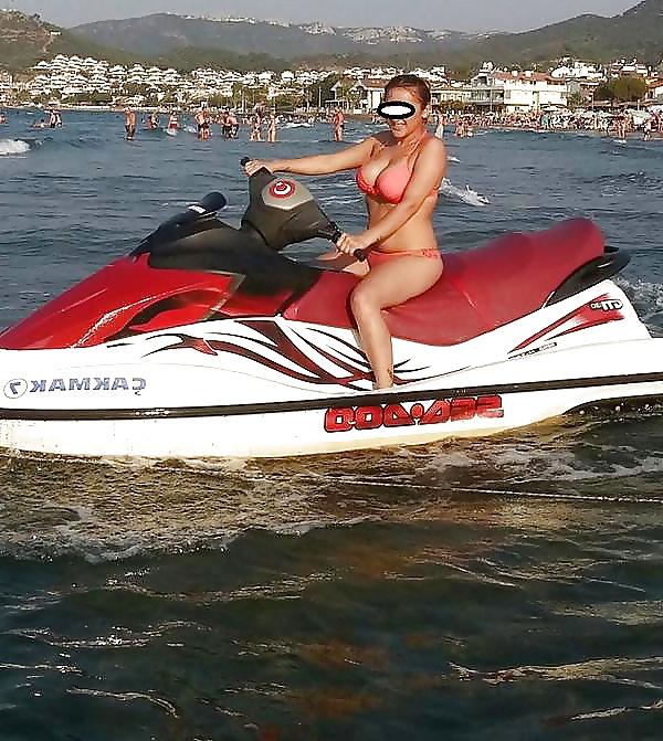 25P Turkish milfs and matures in bikinis