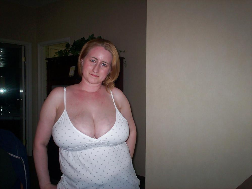 25P NICE CLEAVAGE 5