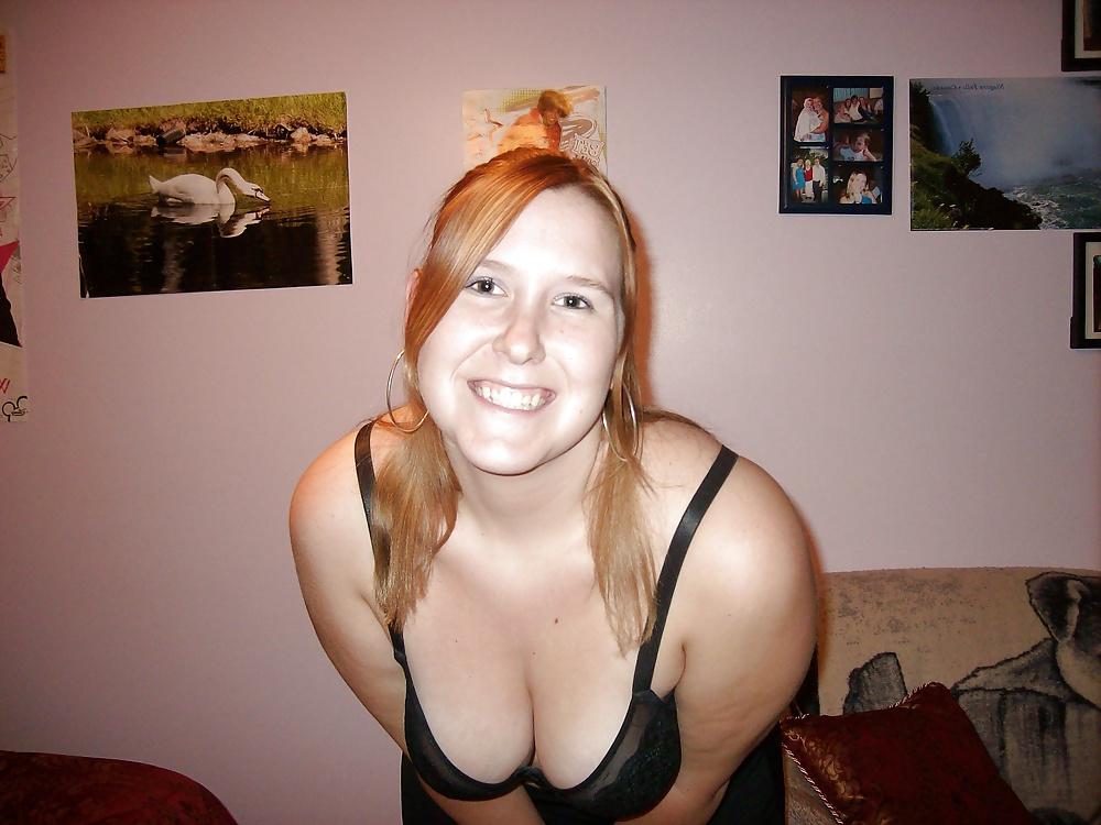 25P NICE CLEAVAGE 5