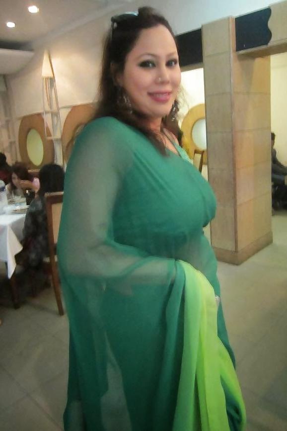 25P Desi BBW