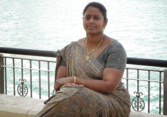 25P Desi BBW