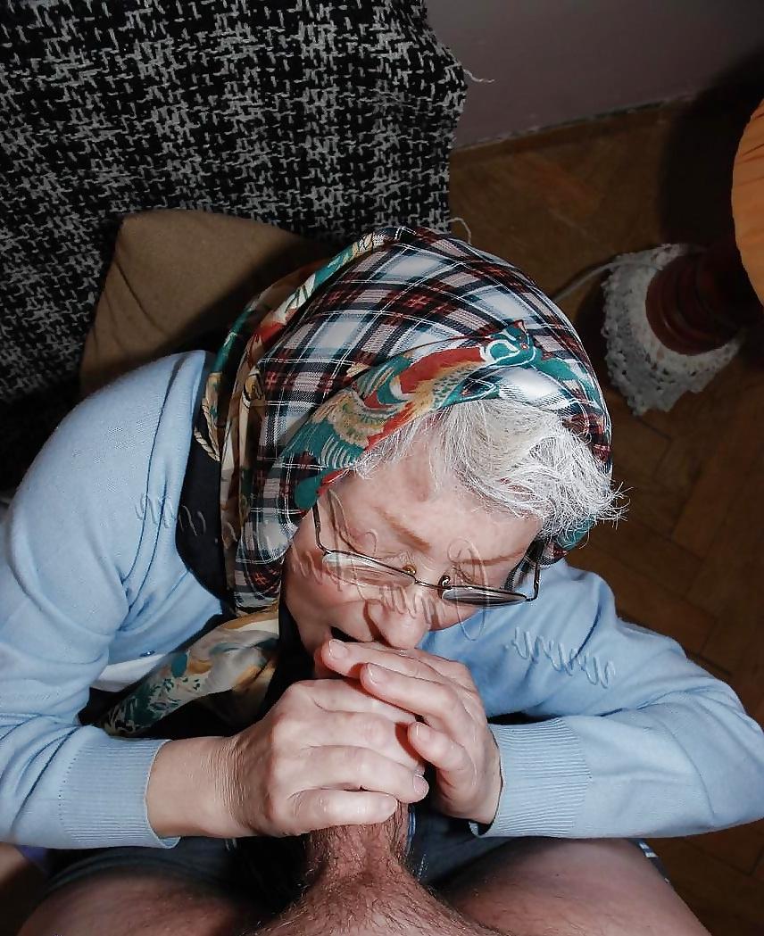25P Grandma Loves to Suck Cock