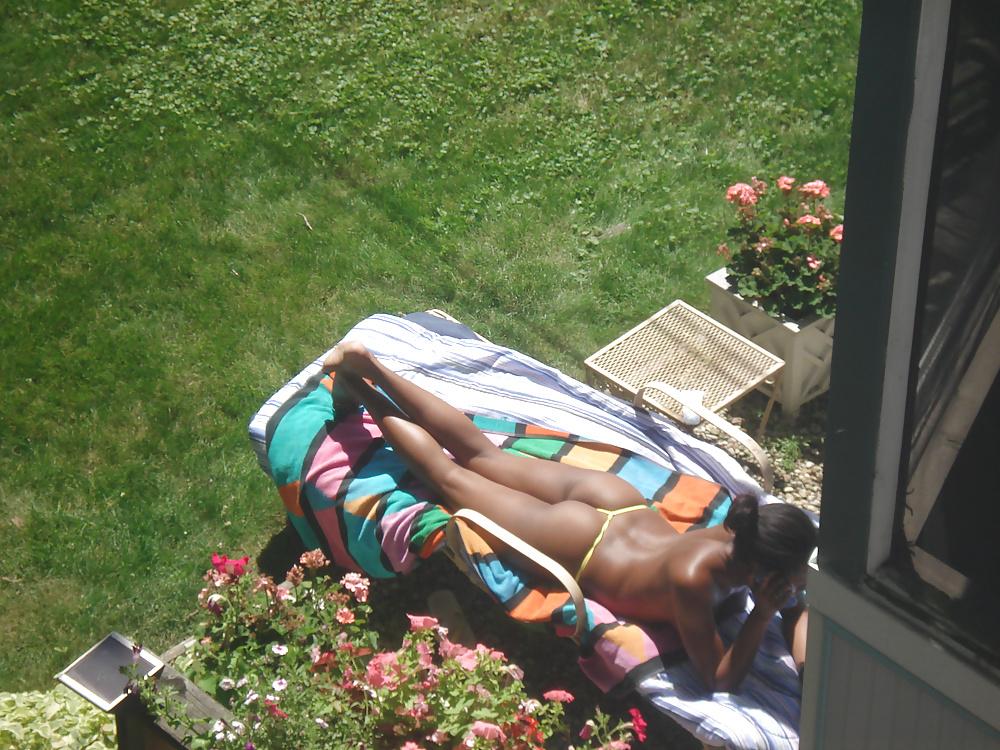 25P Hot Black Exhibitionist Girlfriend