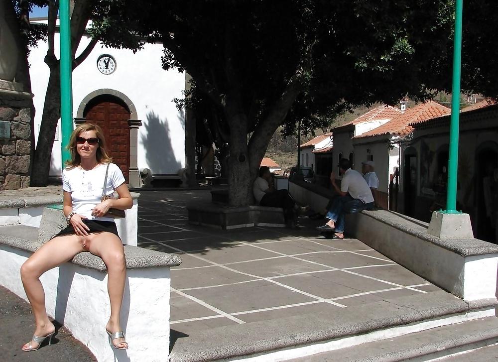 25P Teen on public