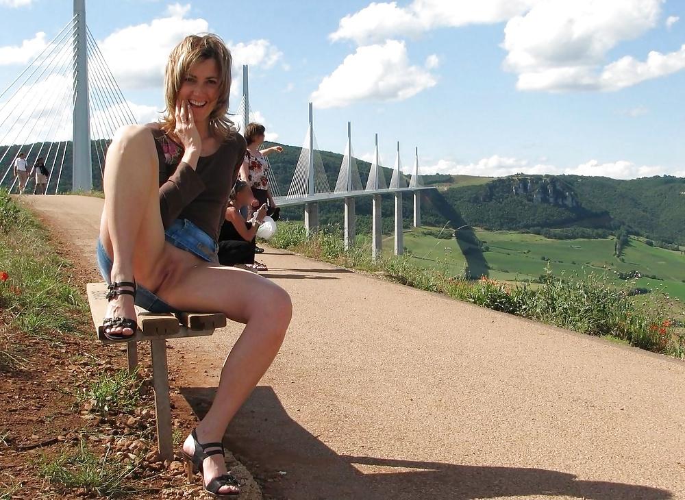 25P Teen on public