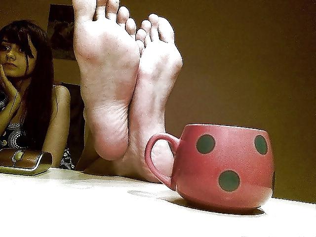 16P Young girl feet p4