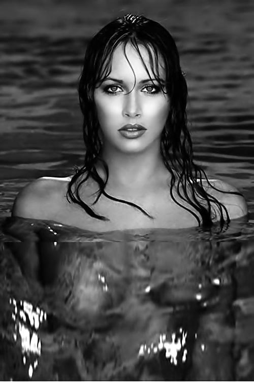 25P Perfect Storm - Wet Women - Shower, Rain, Lake - Soft Core