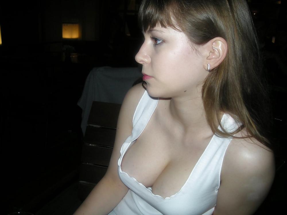 25P Les salopes ( cleavage )