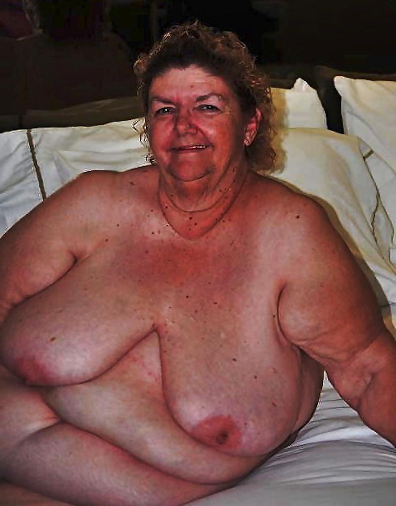 25P Grannies BBW Matures #97