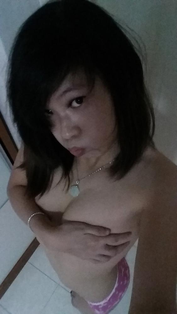 8P Kelly Lee hot or not?