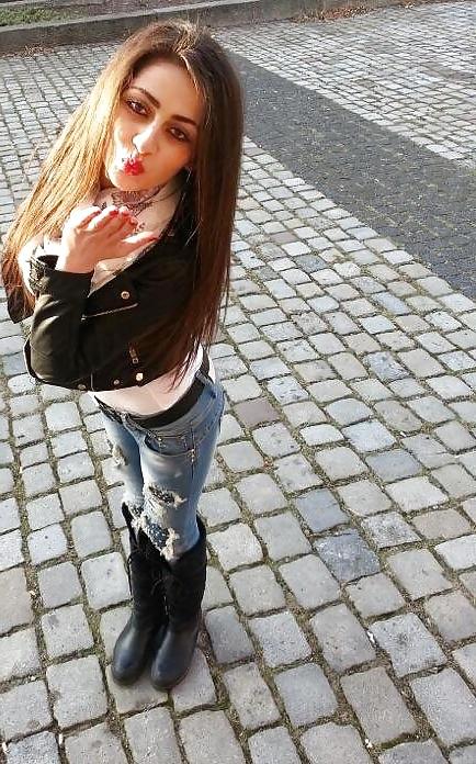 16P Turkish girls! Which one is the sexiest?