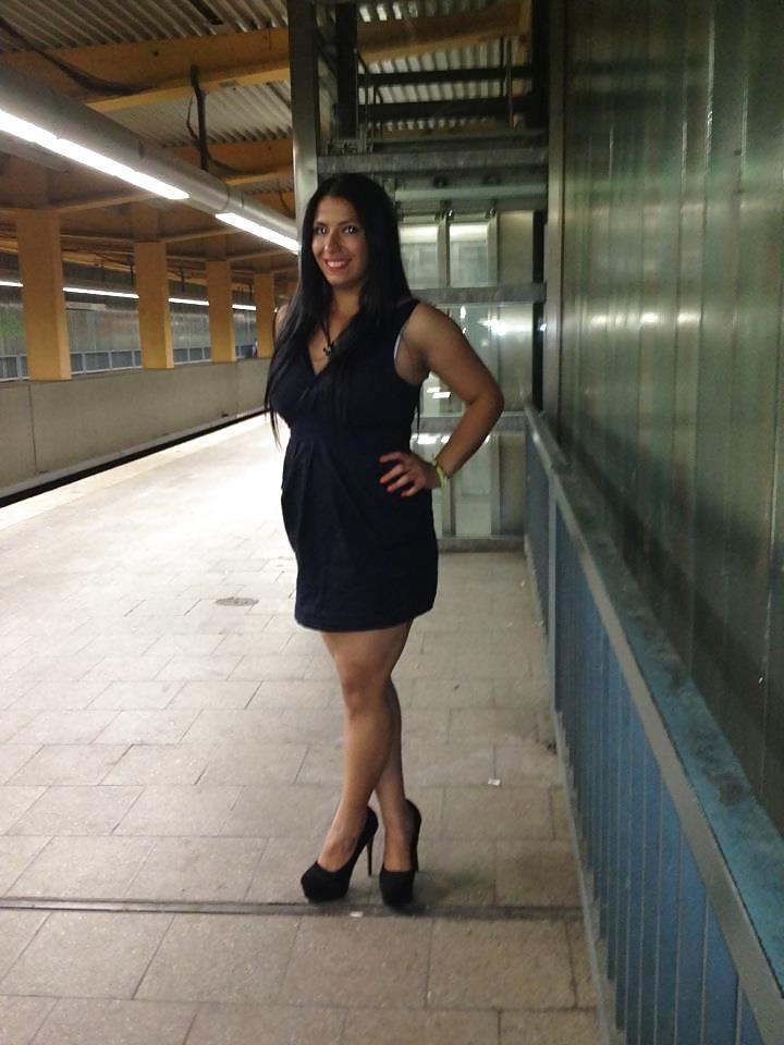 16P Turkish girls! Which one is the sexiest?