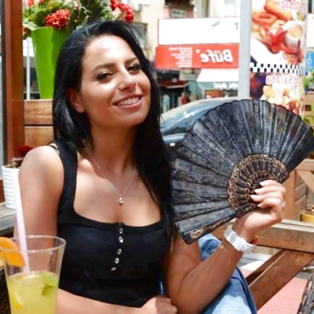 16P Turkish girls! Which one is the sexiest?