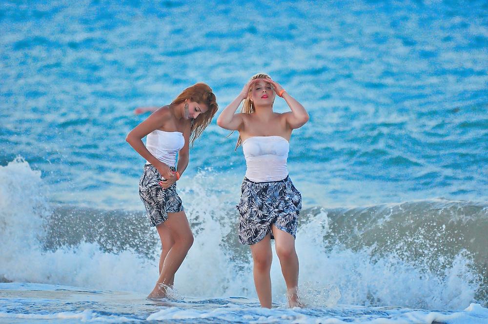 25P Turkish Barbie stepsisters! Comment themn hard!