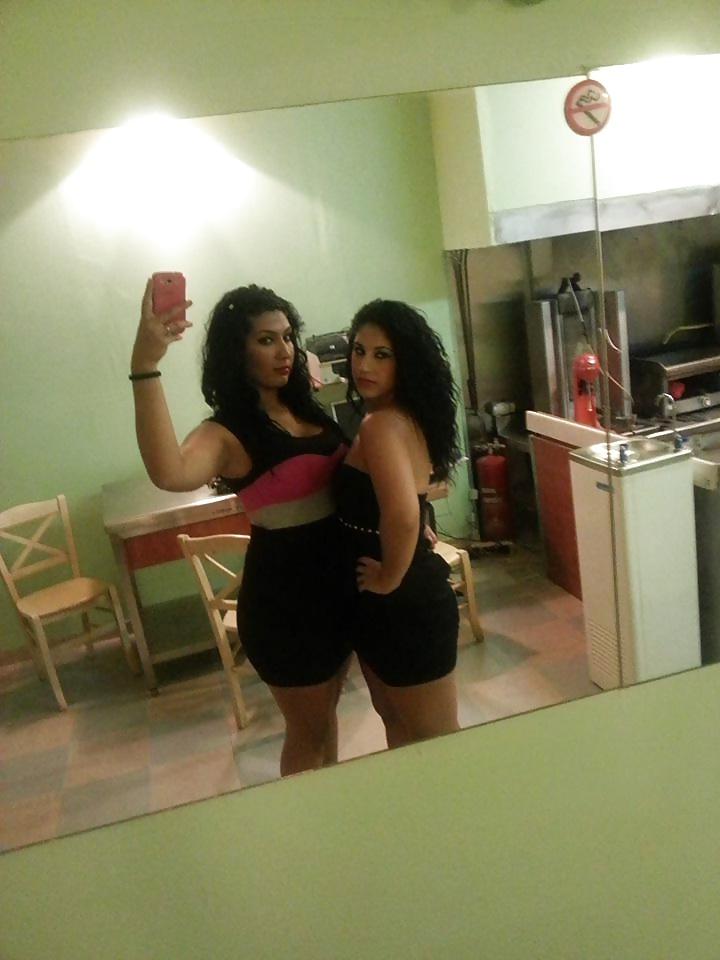 15P Turkish stepsisters! Which one would you fuck?