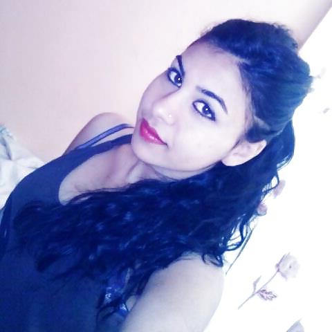 14P Beuatiful turkish teen! Is she a virgin?